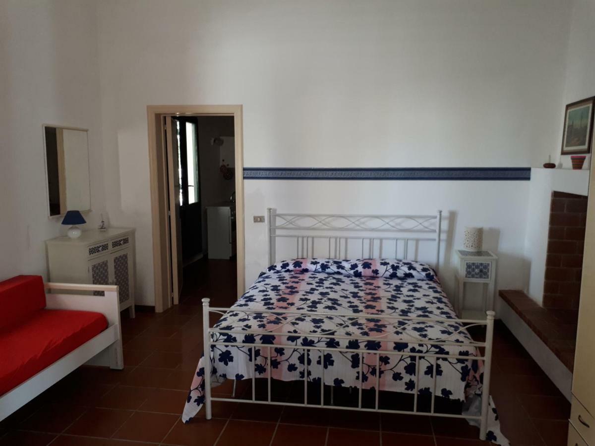 Holiday home Teseo Alezio